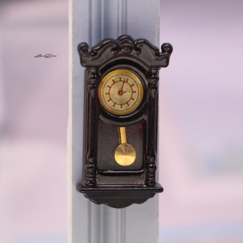 Vintage Collectible Dolls - 1/12 Scale Vintage Wall Clock Model